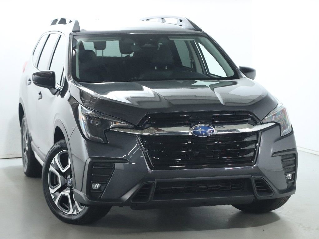 Certified 2024 Subaru Ascent Limited AWD/4WD image 2