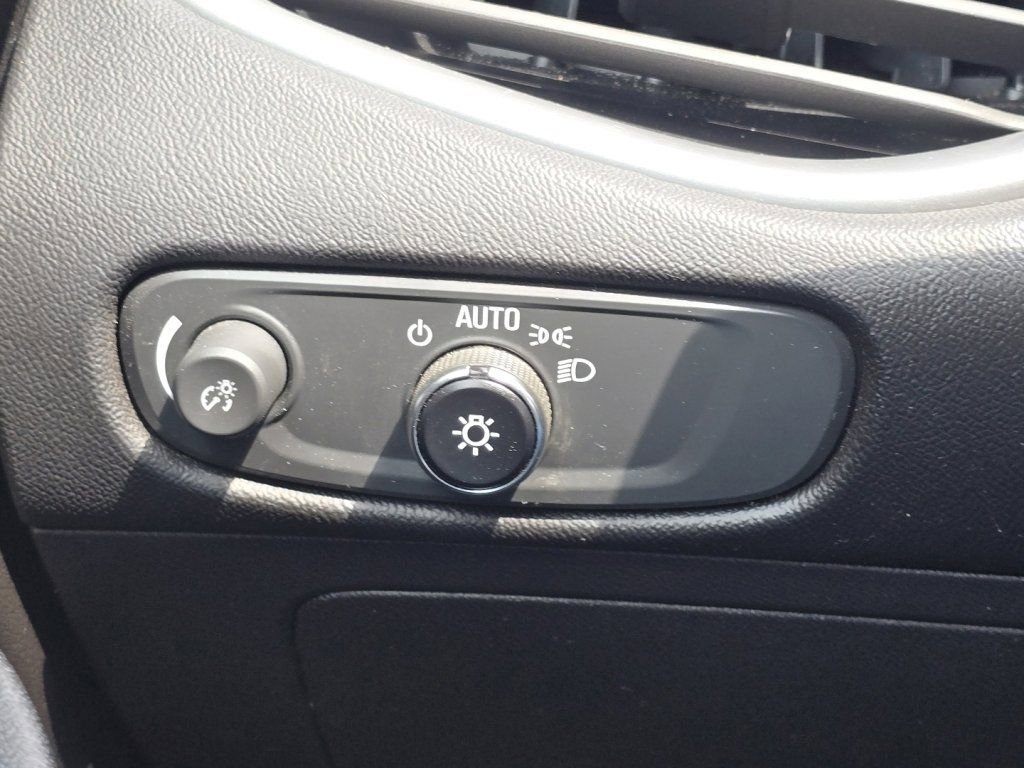 Used 2024 Chevrolet Malibu LT FWD image 29