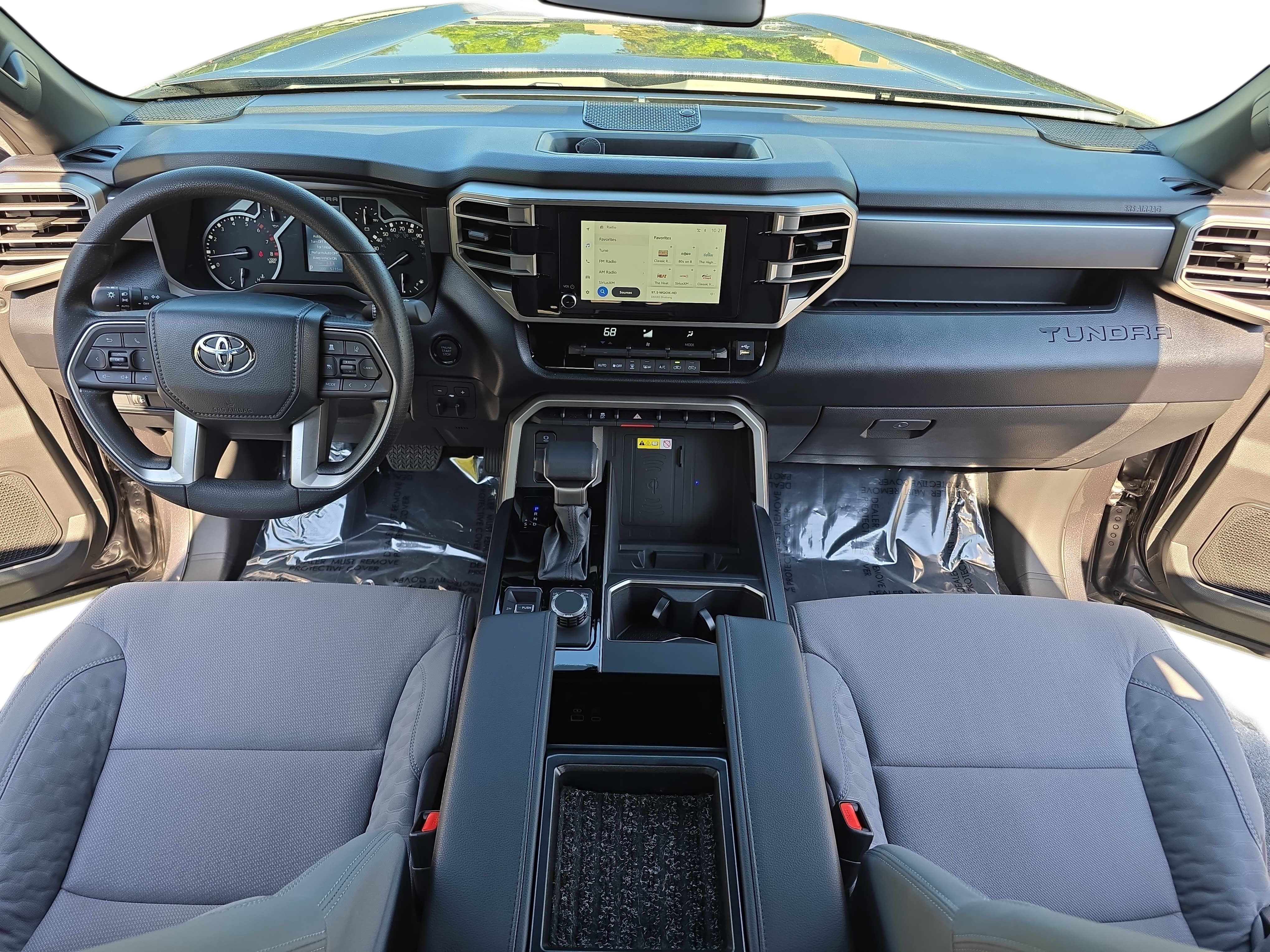 Used 2025 Toyota Tundra SR5 w/ SR5 Convenience Package AWD/4WD image 9