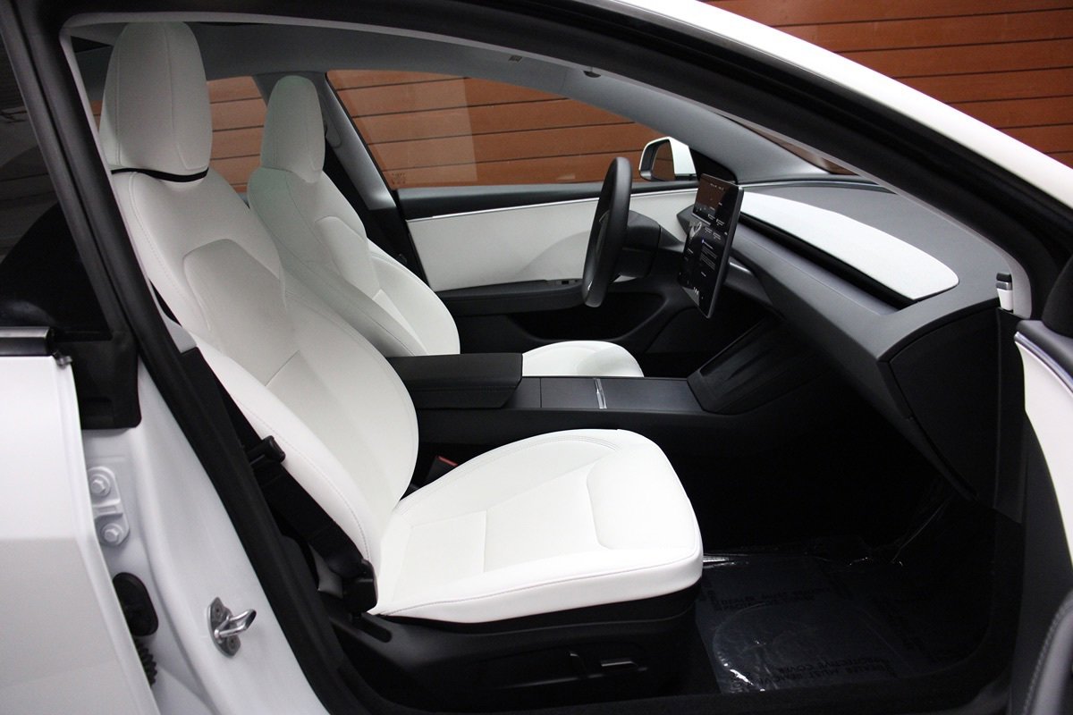 Used 2024 Tesla Model 3 Long Range RWD image 23