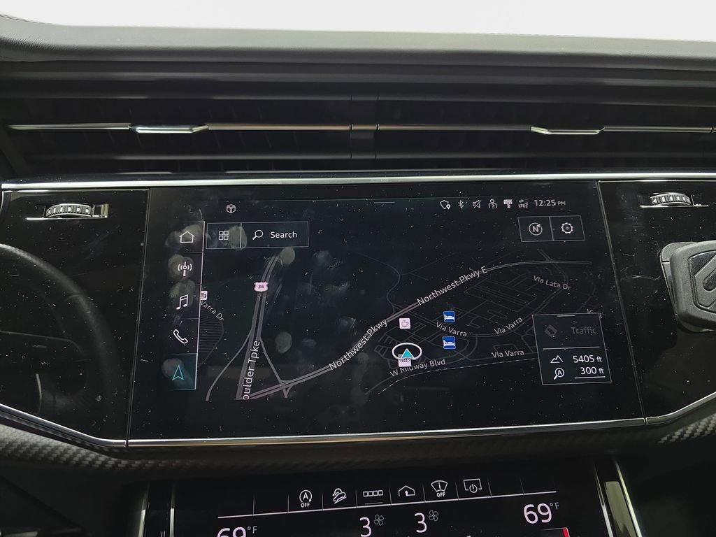 Used 2021 Audi RS Q8 AWD/4WD image 25
