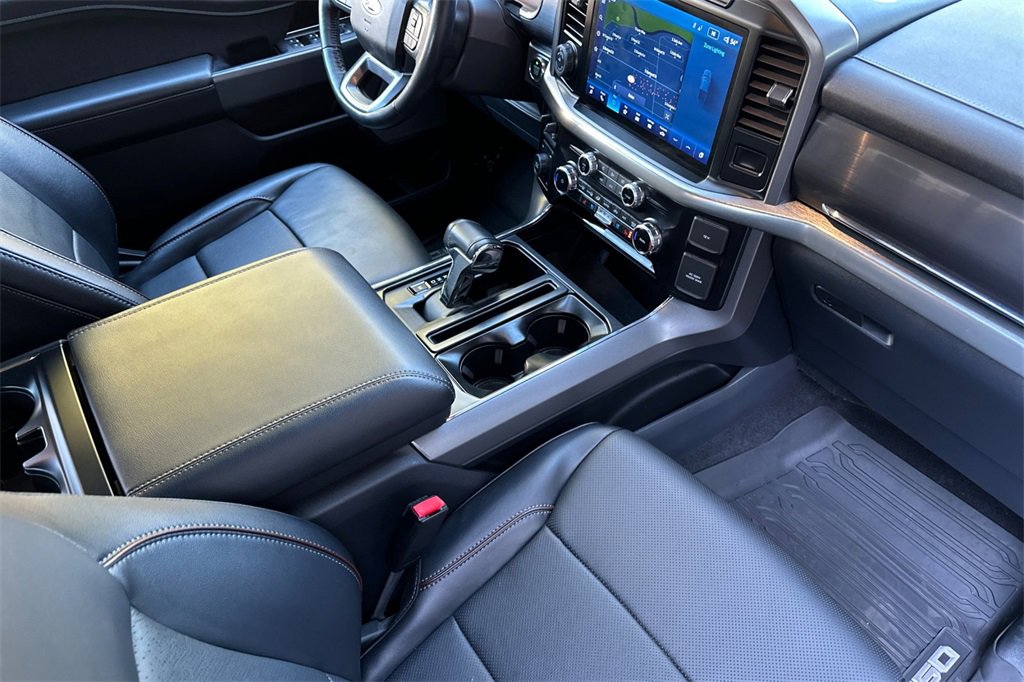 Used 2023 Ford F150 Lariat w/ Trailer Tow Package image 16