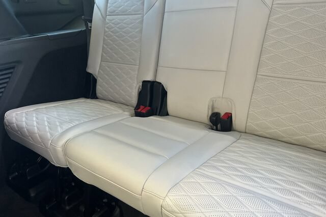 Certified 2026 Cadillac Escalade Platinum Sport AWD/4WD image 15