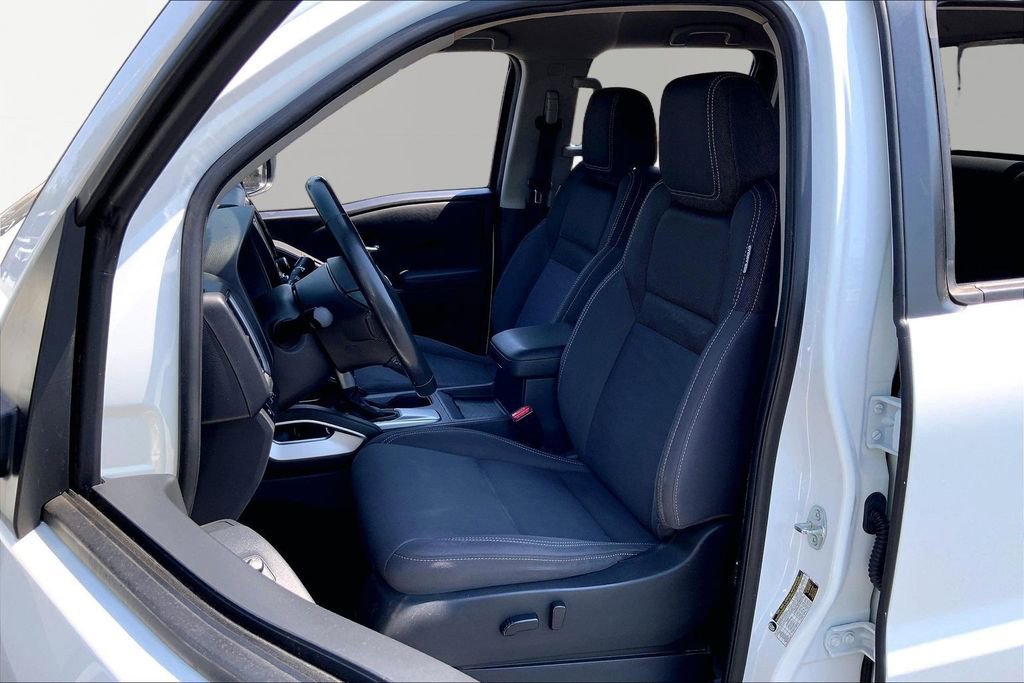 Used 2022 Nissan Frontier SV RWD image 15