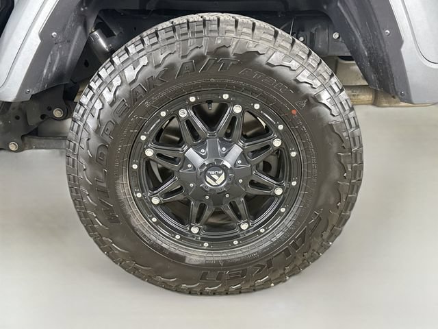 Used 2023 Jeep Gladiator Sport AWD/4WD image 28