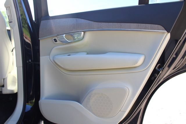 Certified 2024 Volvo XC90 B6 Plus w/ Protection Package AWD/4WD image 19