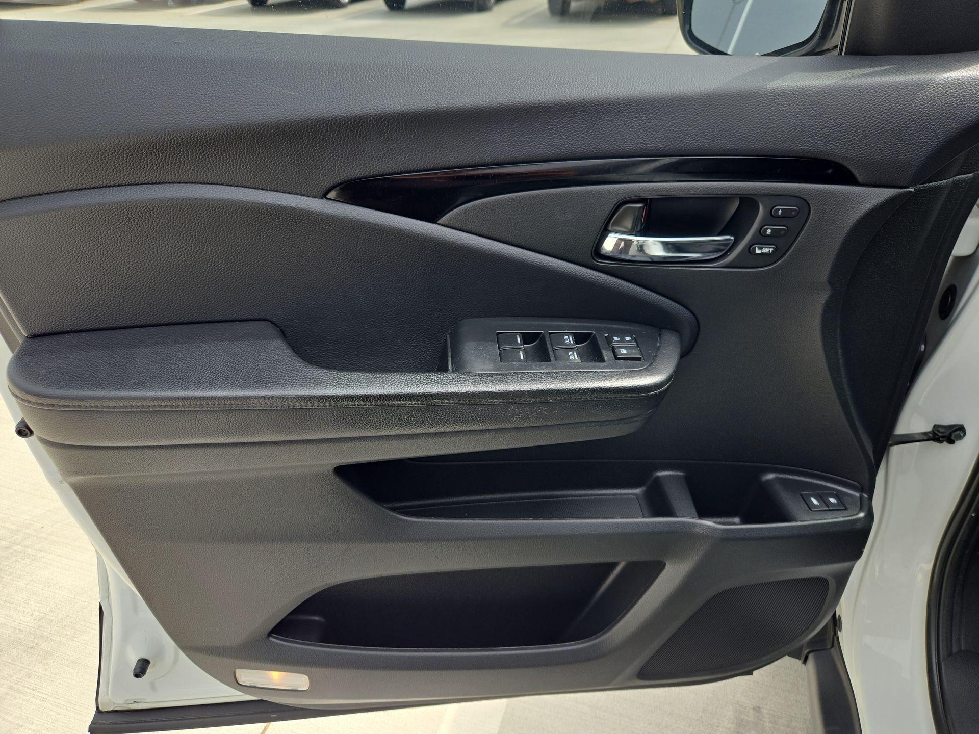 Used 2021 Honda Pilot Touring image 13