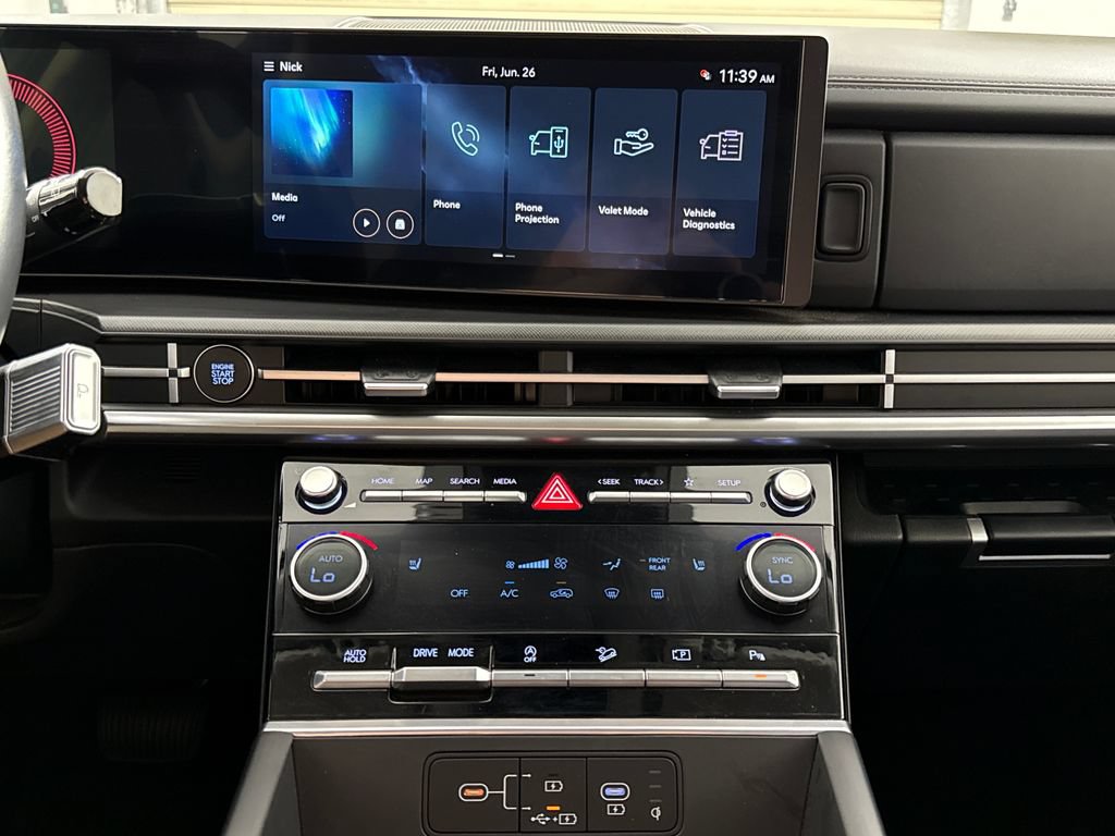 Certified 2025 Hyundai Santa Fe SEL FWD image 17