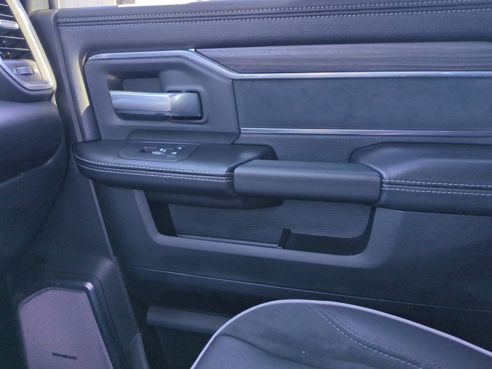 New 2026 RAM 2500 Laramie image 16