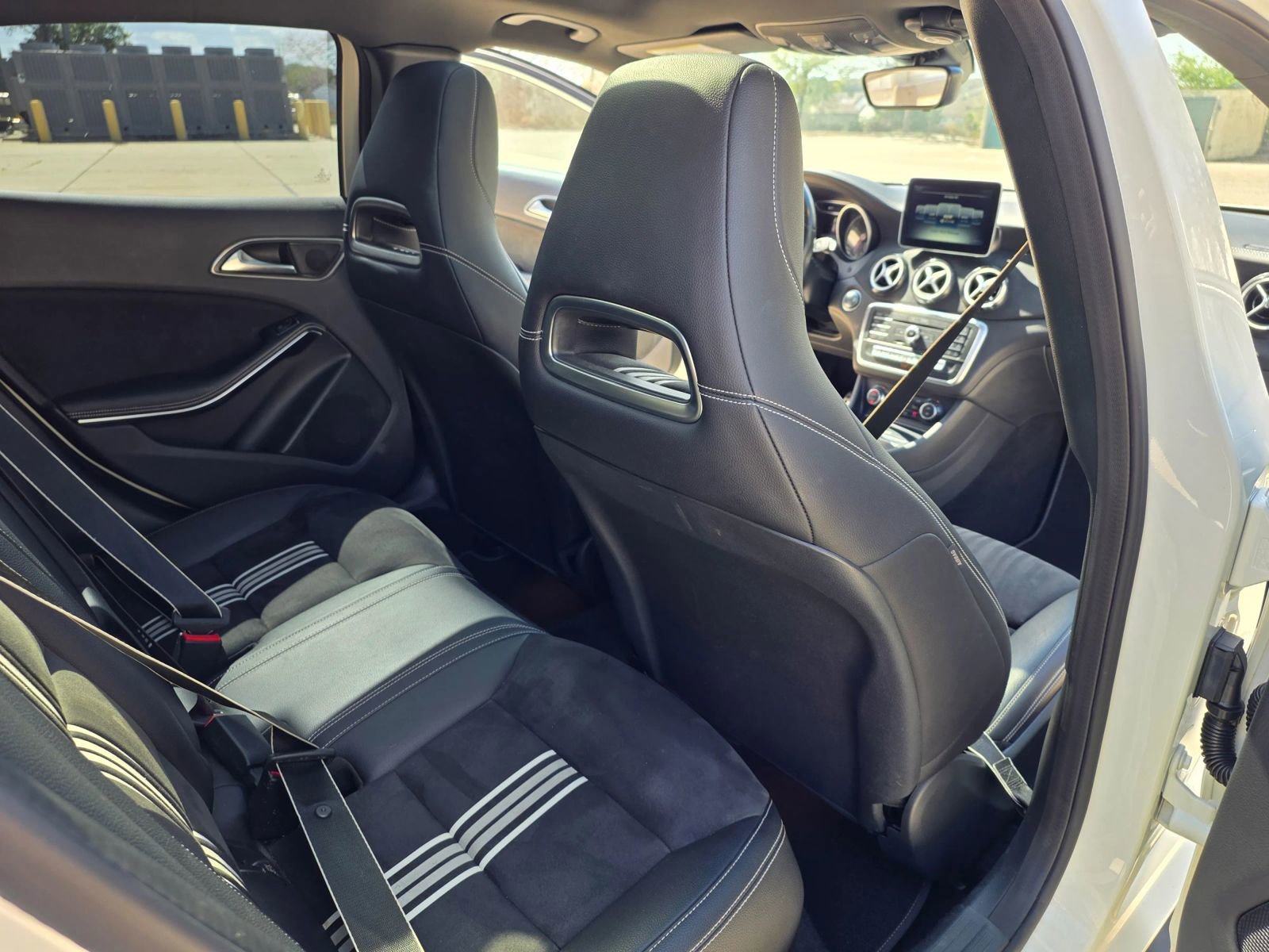 Used 2018 Mercedes-Benz GLA 250 image 31