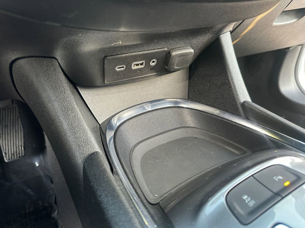 Used 2024 Chevrolet Malibu LT image 19