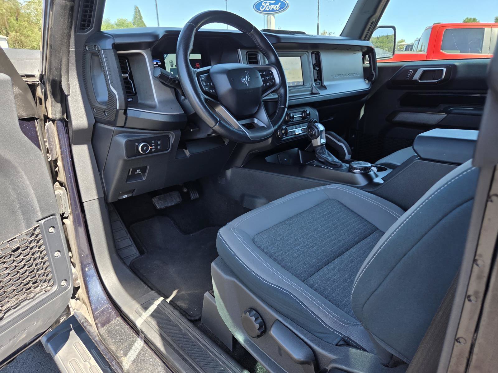 Used 2021 Ford Bronco Outer Banks AWD/4WD image 11