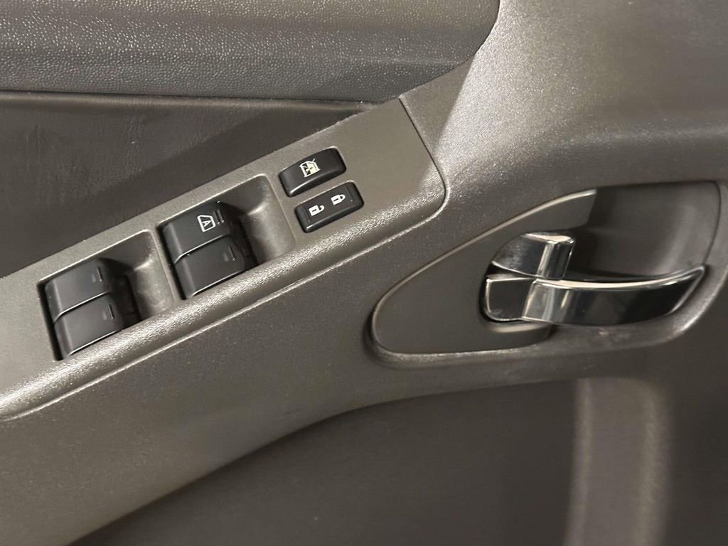 Used 2018 Nissan Frontier PRO-4X w/ Pro-4x Luxury Package image 13