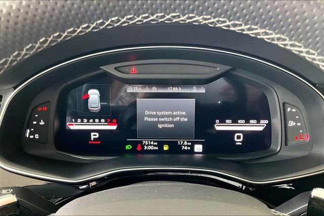 Certified 2025 Audi RS Q8 performance AWD/4WD image 13