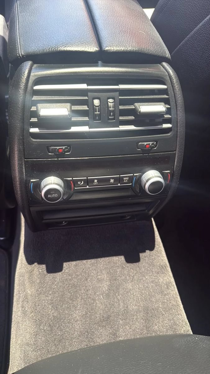 Used 2015 BMW 740i RWD image 12