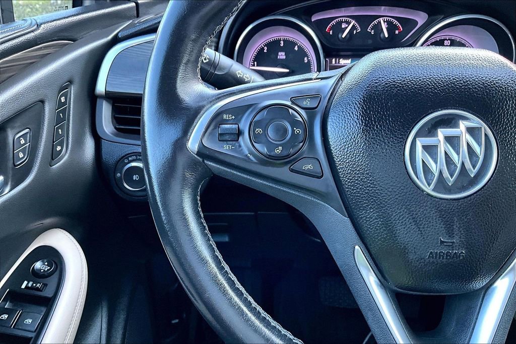 Used 2019 Buick Envision Essence image 26