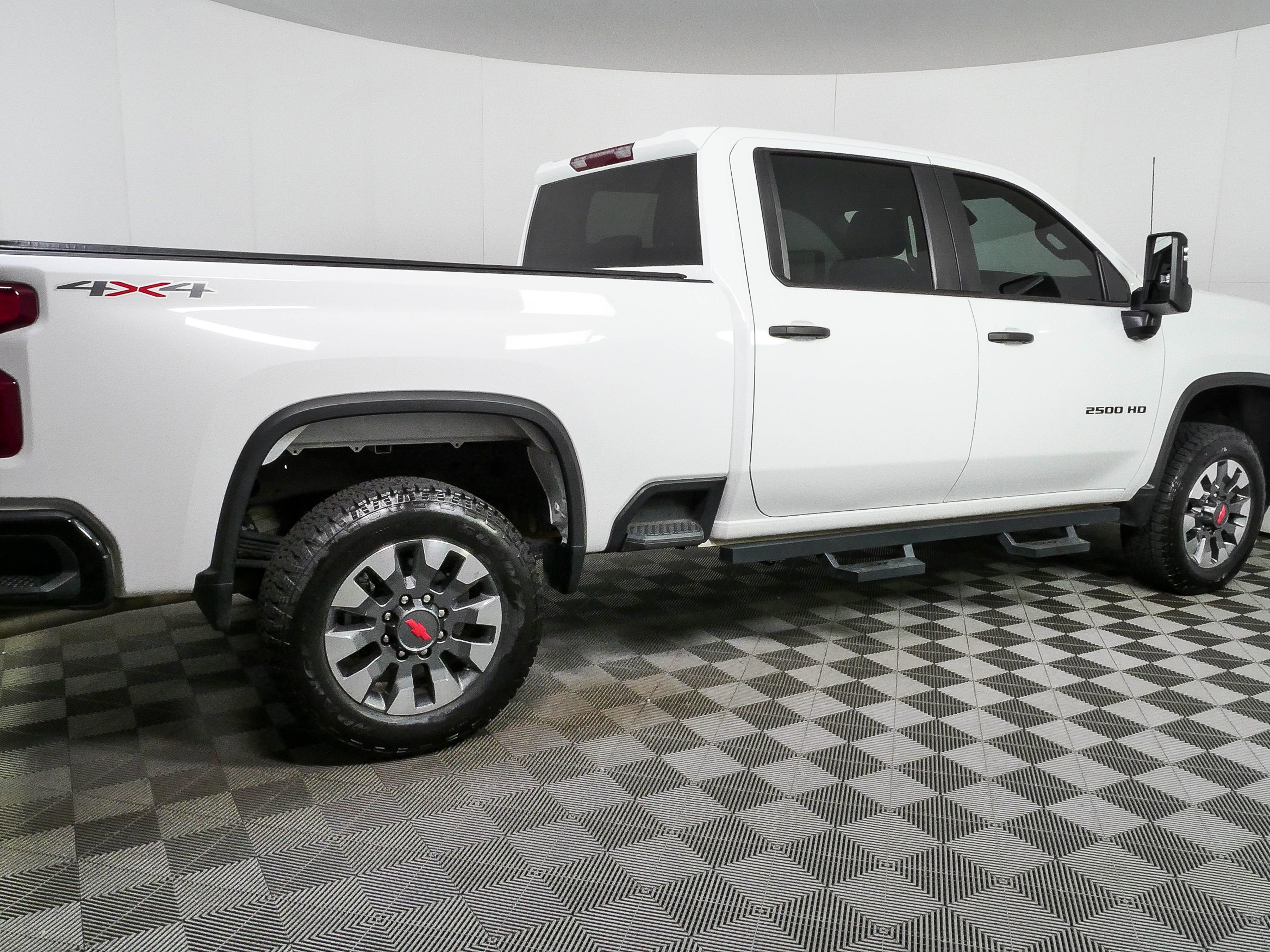 Used 2024 Chevrolet Silverado 2500 Custom w/ Custom Value Package AWD/4WD image 2