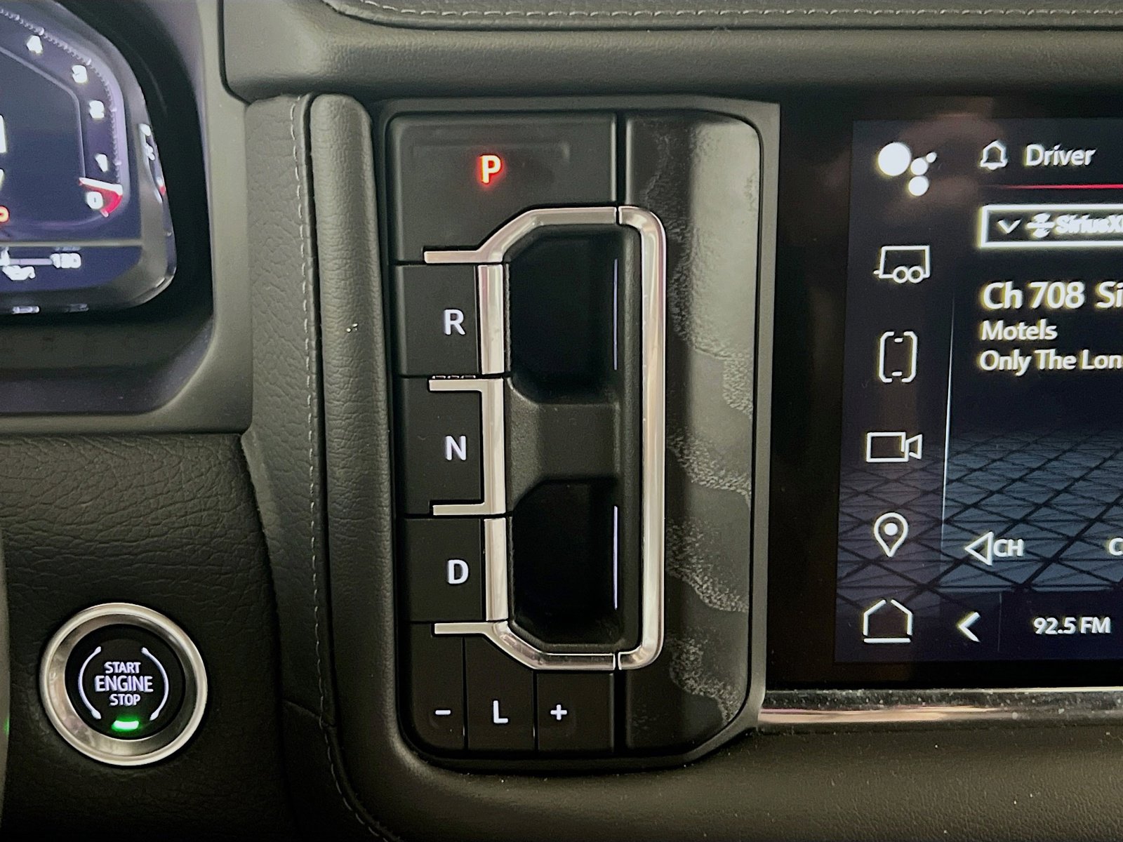Used 2024 GMC Yukon Denali RWD image 13