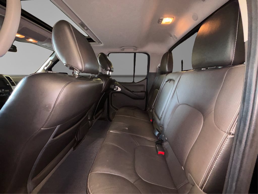 Used 2016 Nissan Frontier PRO-4X w/ Pro-4x Luxury Package AWD/4WD image 11