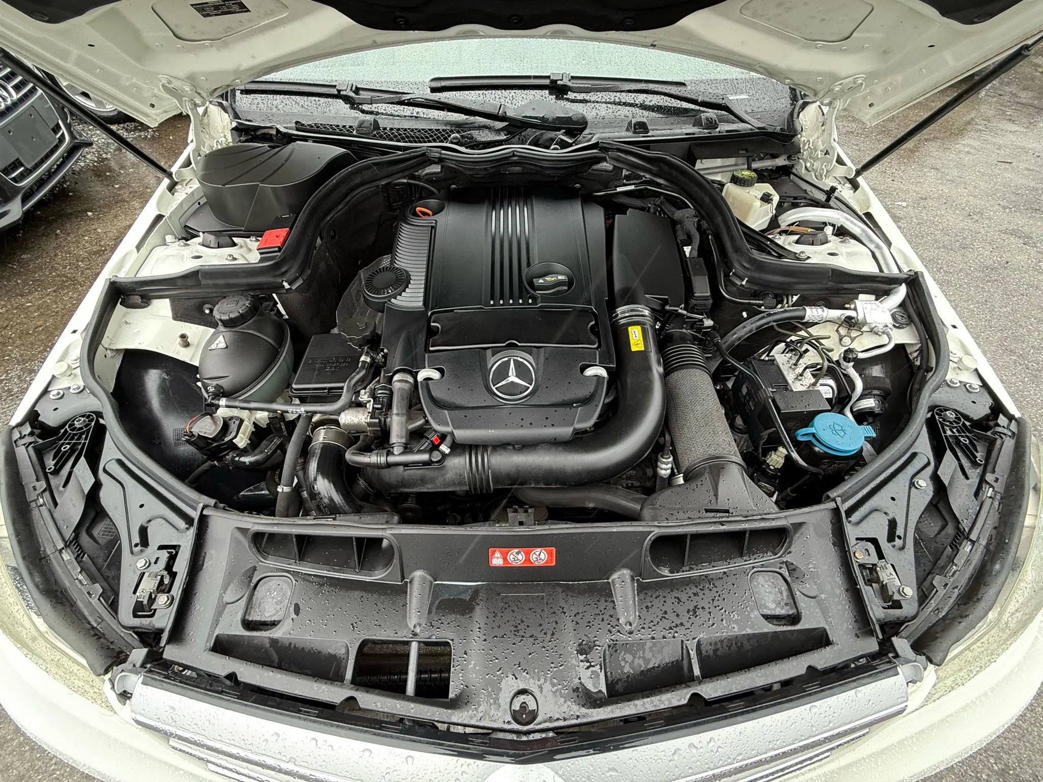 Used 2012 Mercedes-Benz C 250 Sedan image 40
