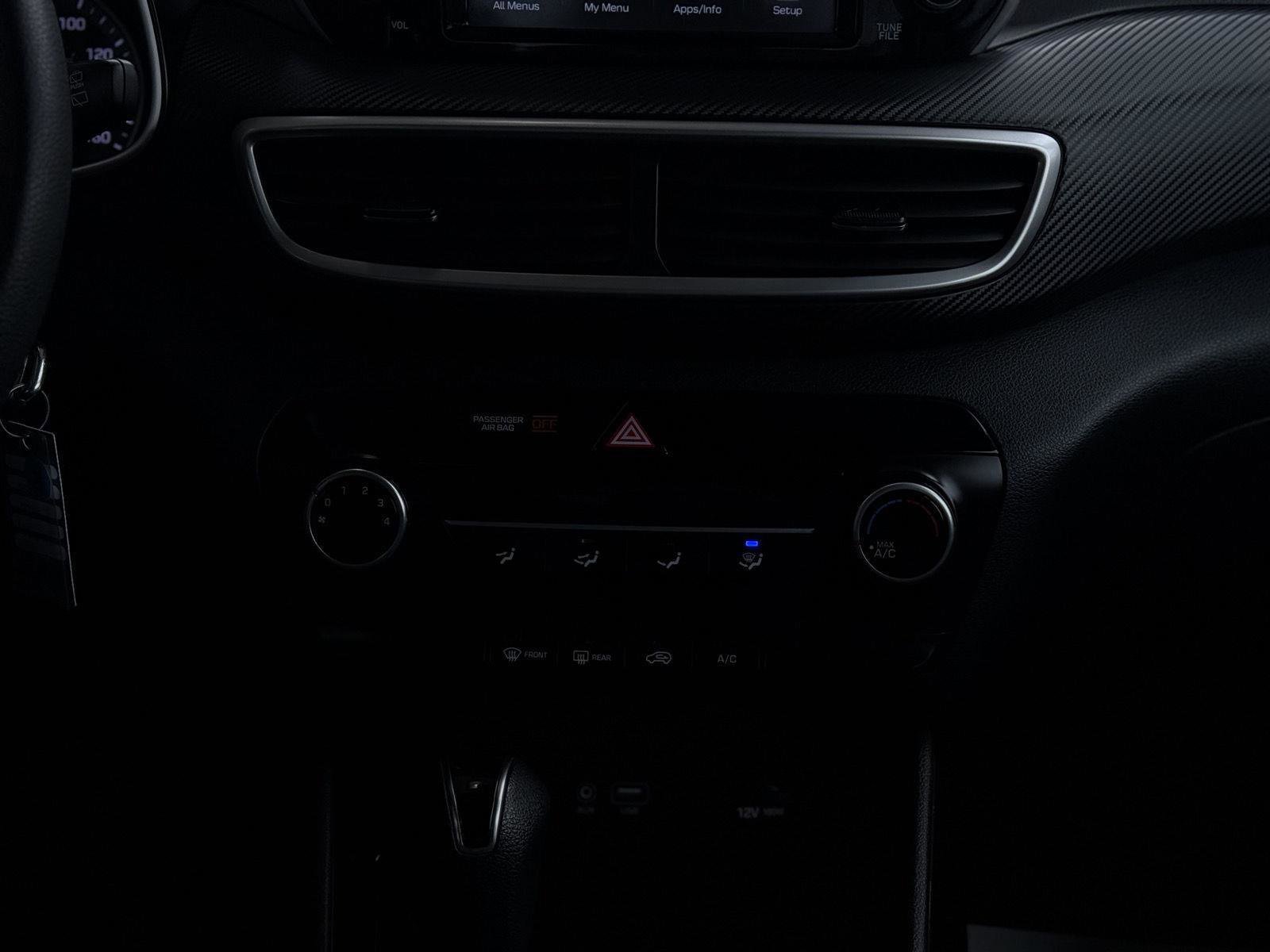 Used 2019 Hyundai Tucson SE image 18