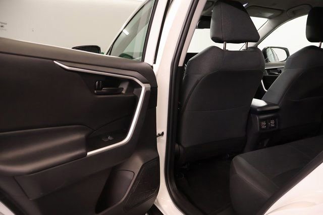 Used 2023 Toyota RAV4 LE AWD/4WD image 25