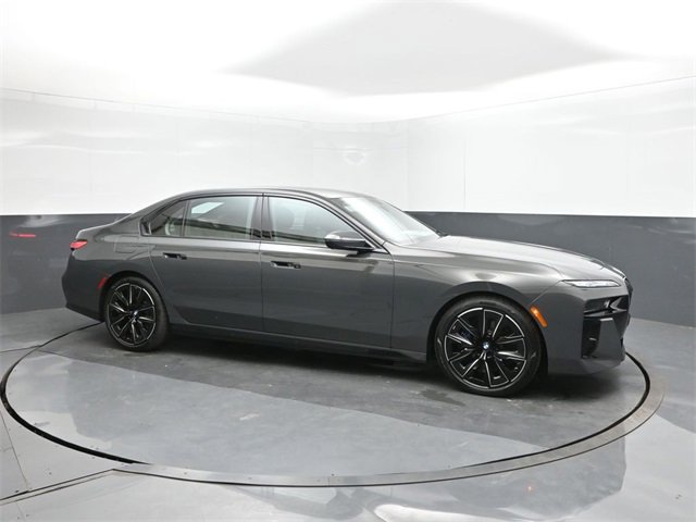 New 2025 BMW 740i xDrive w/ Executive Package image 17