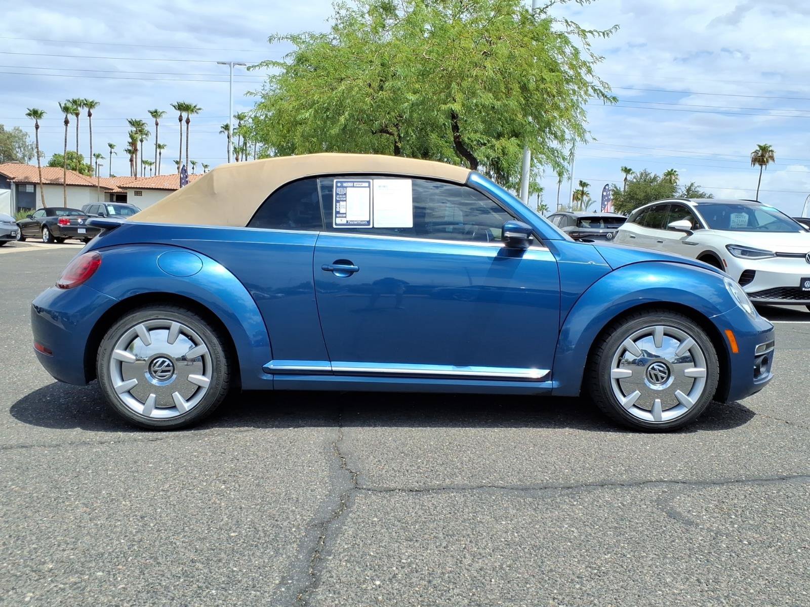 Used 2019 Volkswagen Beetle 2.0T SE w/ SE Premium Package FWD image 10