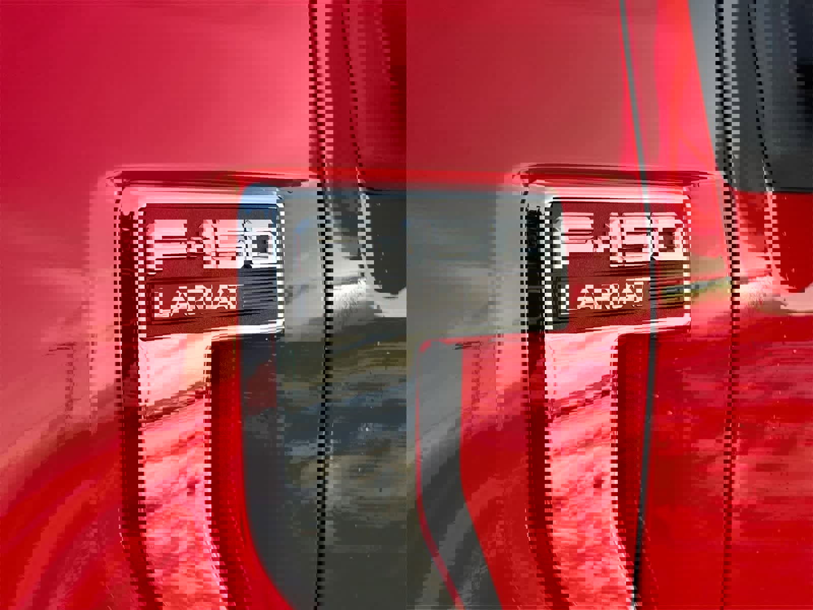 Used 2021 Ford F150 Lariat w/ Trailer Tow Package image 13