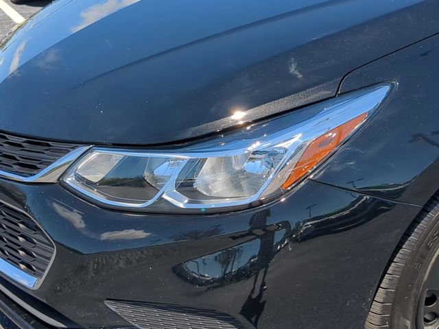 Used 2018 Chevrolet Cruze LS image 10