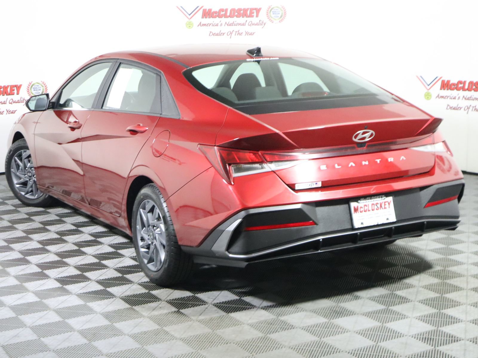 Used 2024 Hyundai Elantra SEL FWD image 11