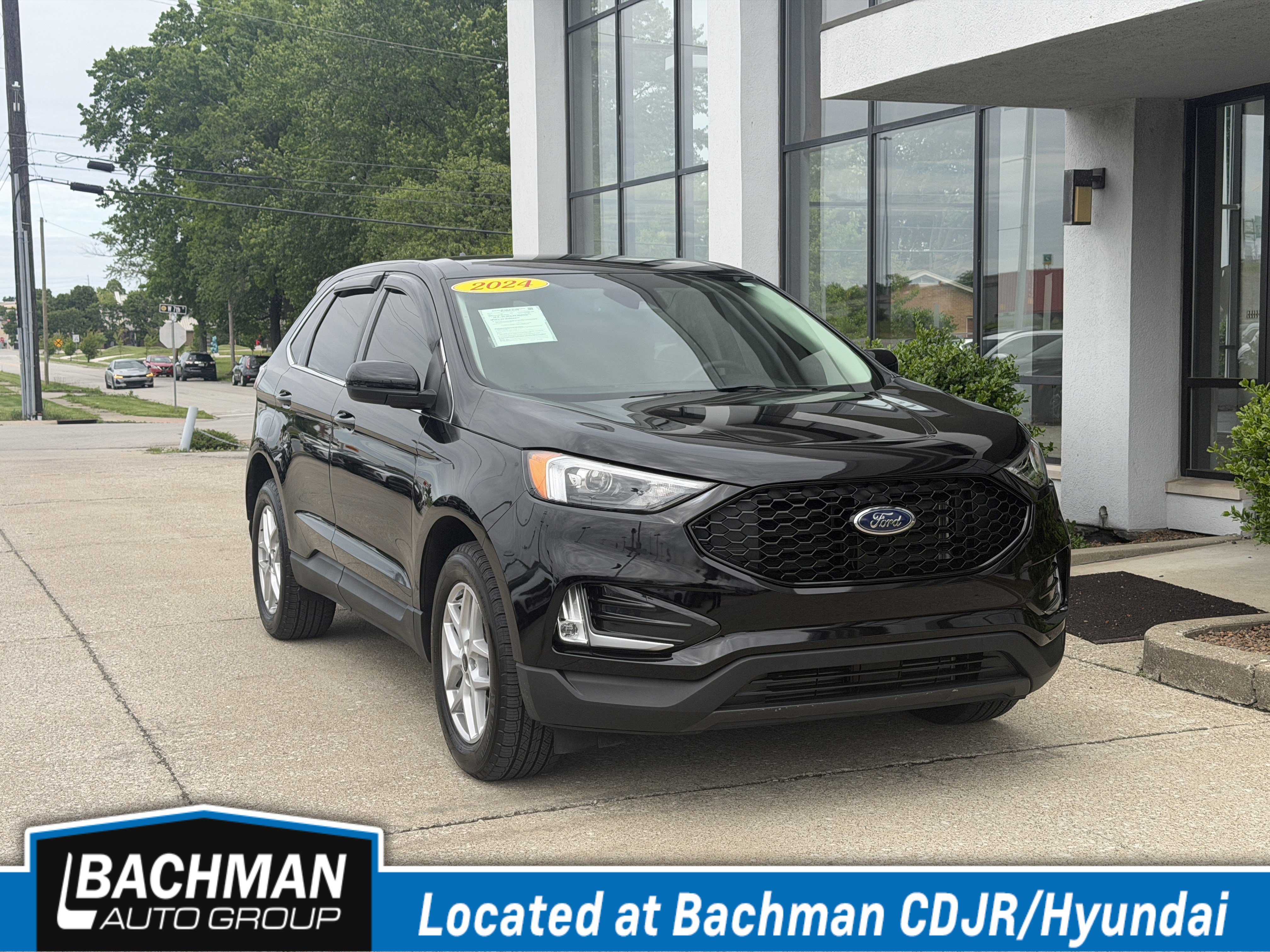 Used 2024 Ford Edge SEL w/ Convenience Package