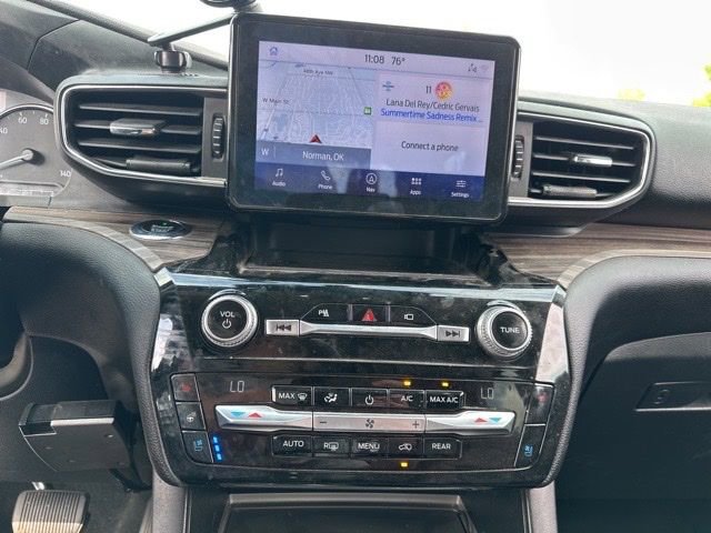 Used 2021 Ford Explorer Limited w/ Equipment Group 301A image 10