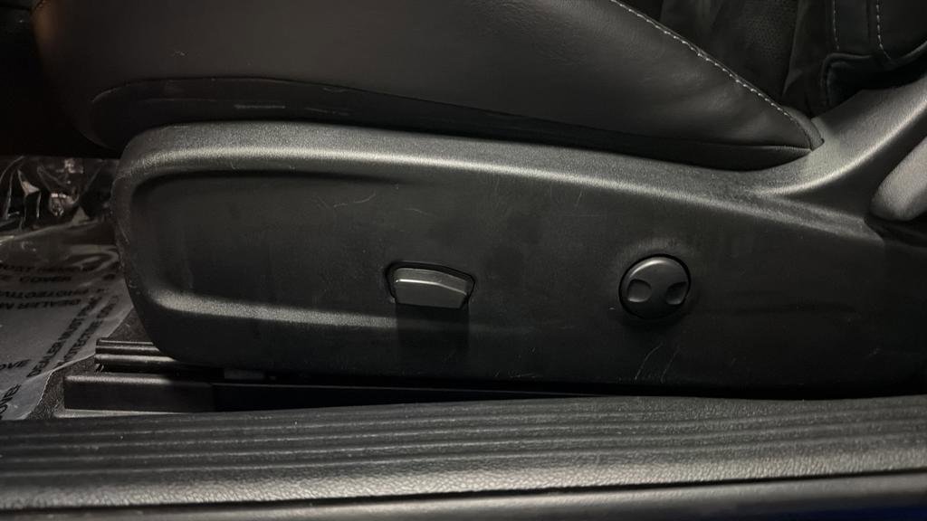 Used 2022 Dodge Challenger GT w/ Plus Package image 15