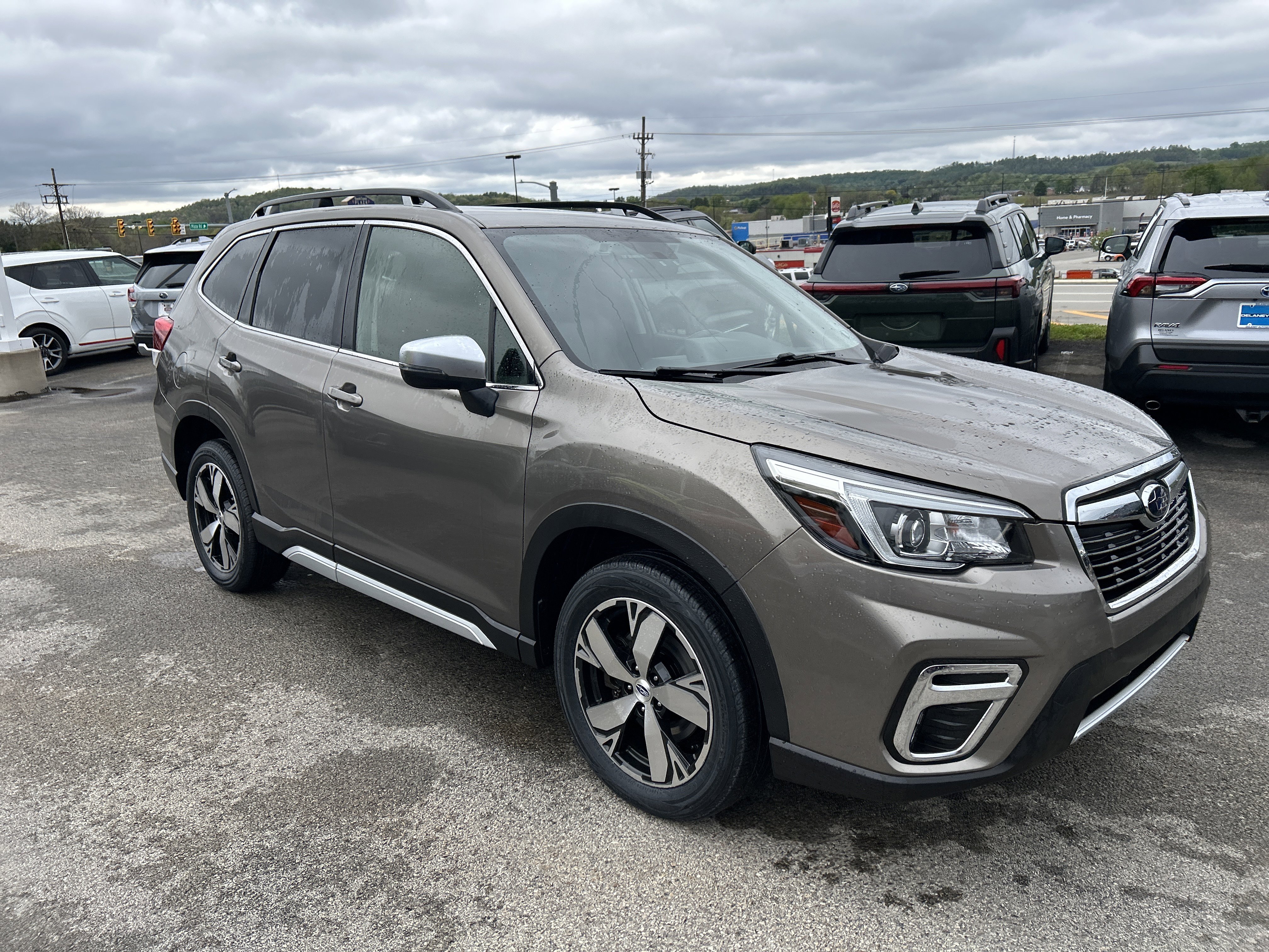 Used 2020 Subaru Forester Touring w/ Popular Package #2 AWD/4WD image 2