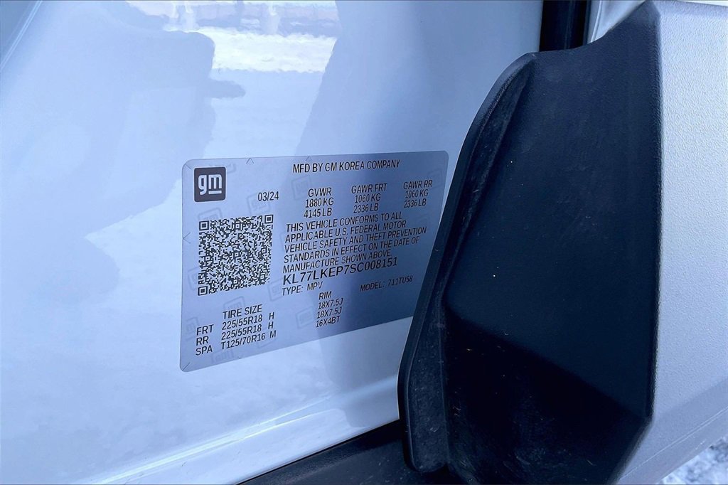 Used 2025 Chevrolet Trax ACTIV w/ Sunroof Package image 35