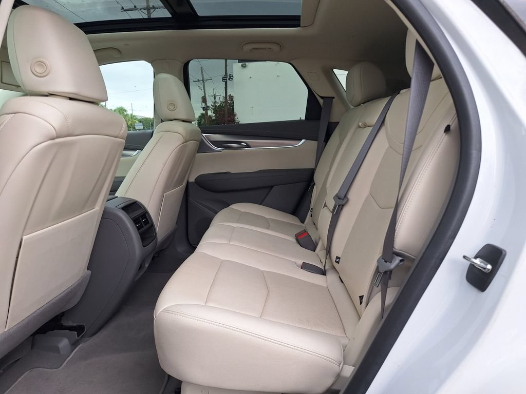 Certified 2023 Cadillac XT5 Premium Luxury FWD image 13