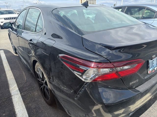 Used 2024 Toyota Camry SE w/ Cold Weather Package image 2