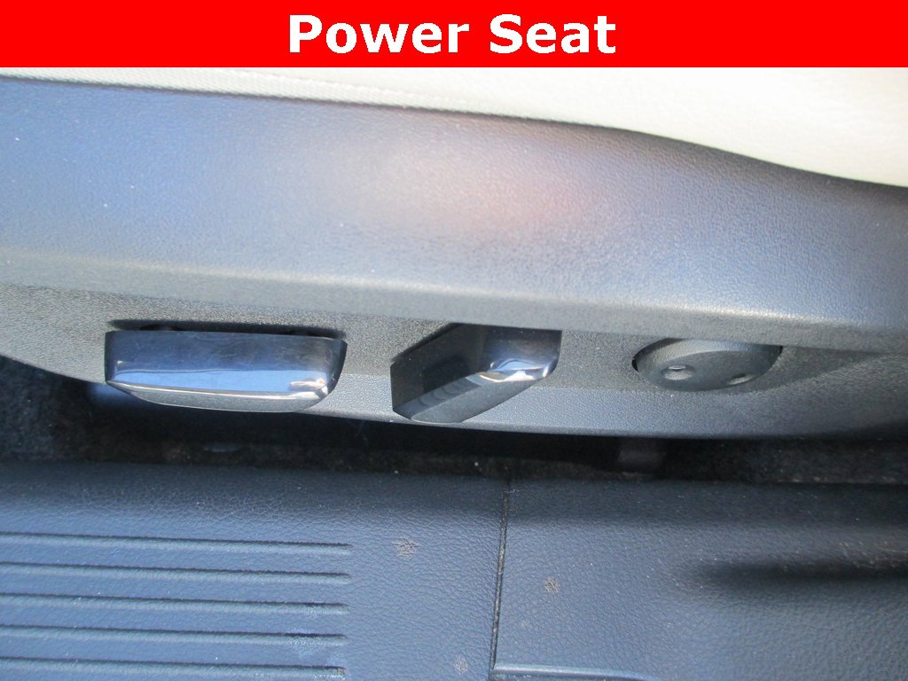 Used 2021 Nissan Rogue SL w/ Premium Package image 22