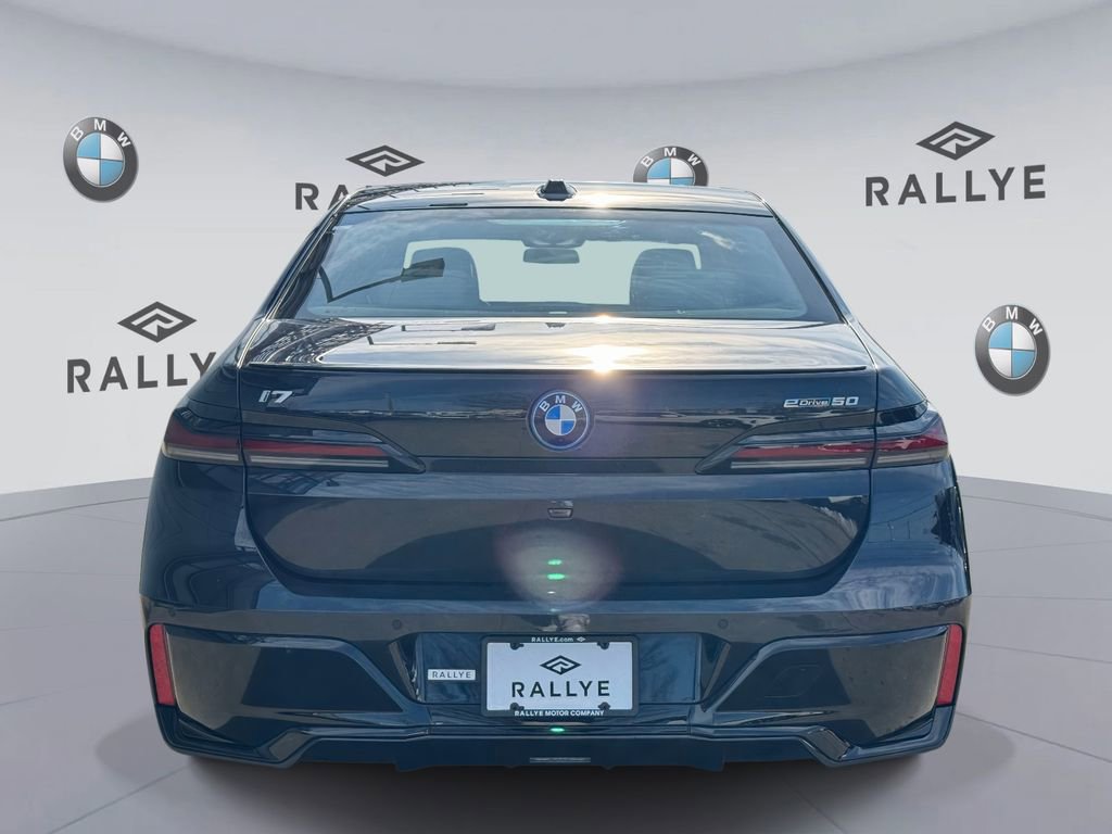Certified 2025 BMW i7 eDrive50 w/ M Sport Package image 8