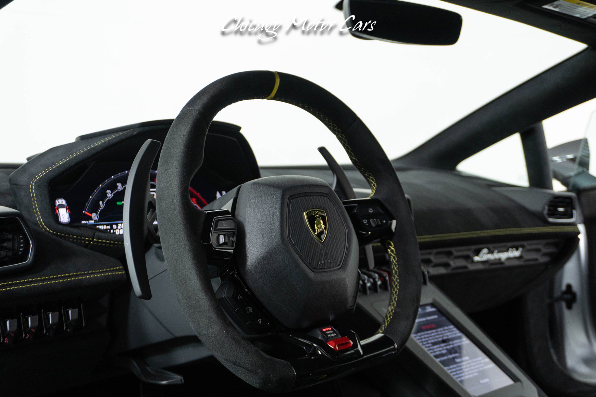 Used 2024 Lamborghini Huracan STO image 27