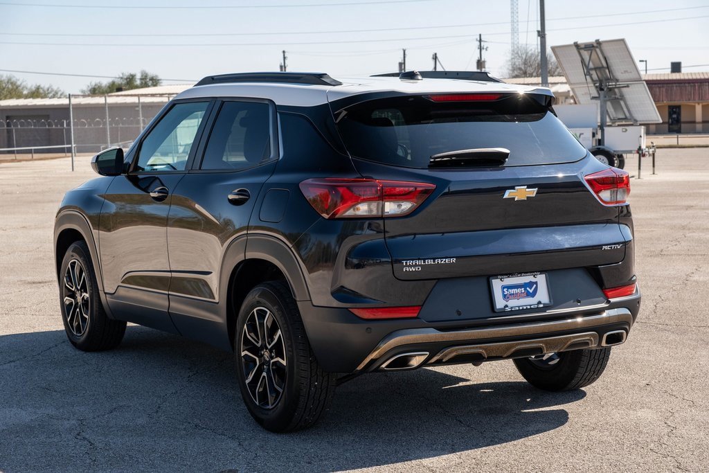 Used 2021 Chevrolet TrailBlazer ACTIV w/ Technology Package image 5