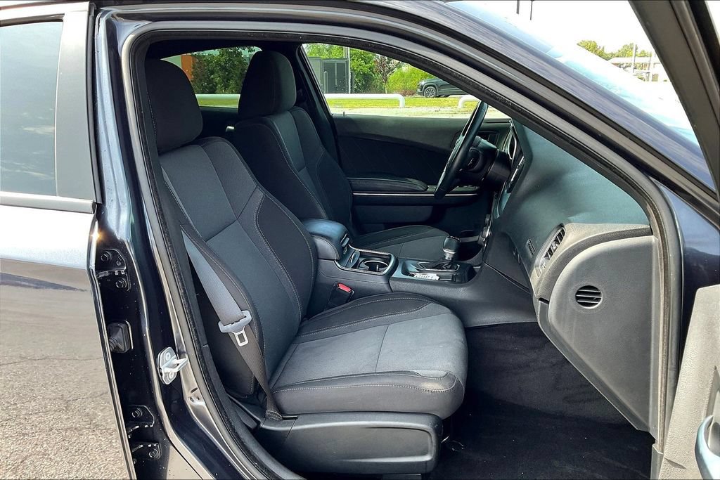 Used 2018 Dodge Charger SXT Plus RWD image 15