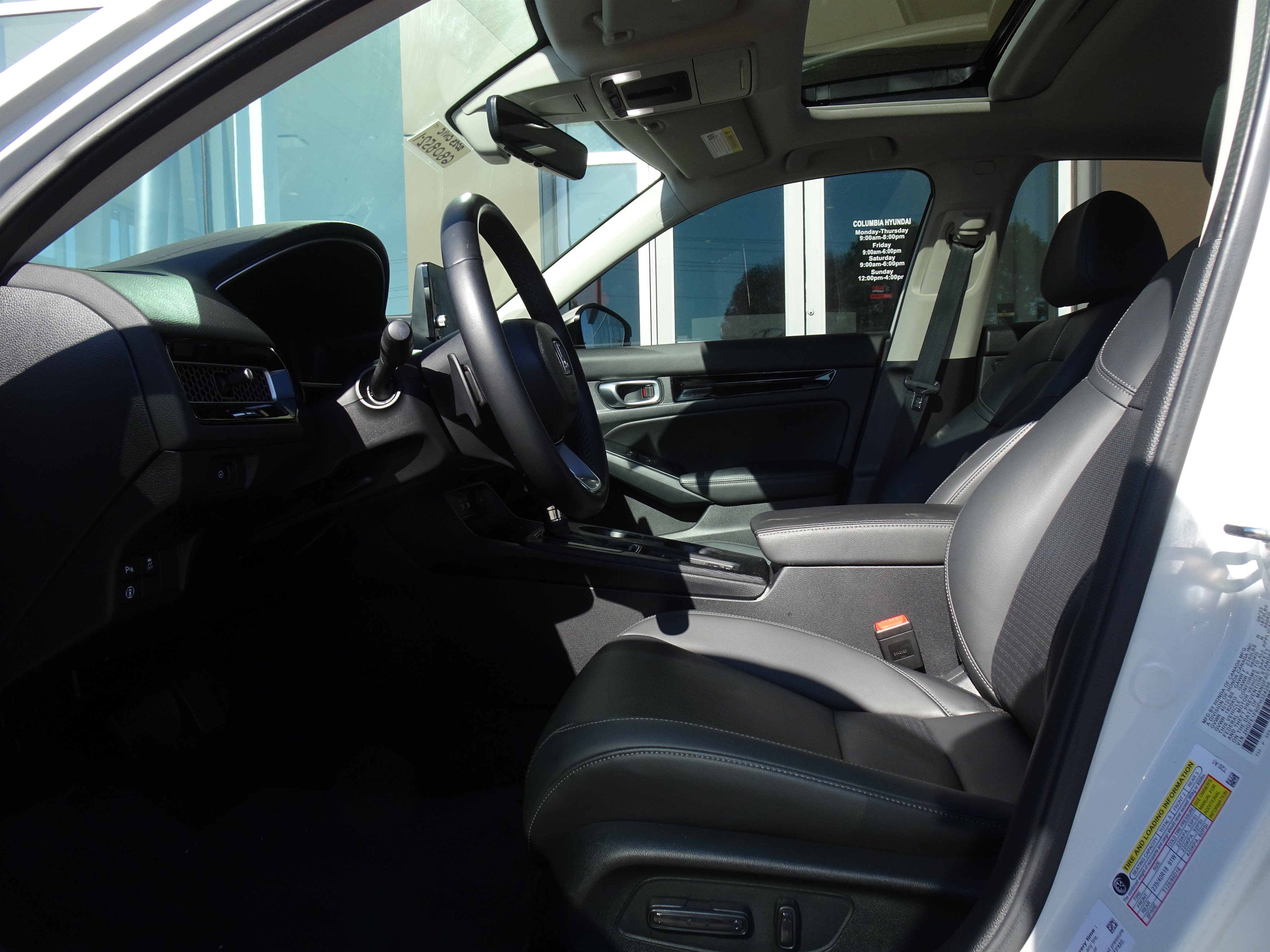 Used 2023 Honda Civic Touring image 8