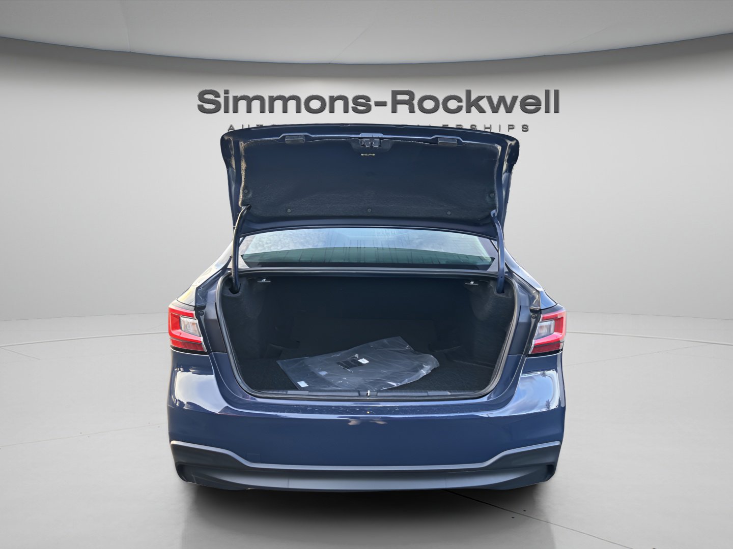 Used 2023 Subaru Legacy Premium image 7