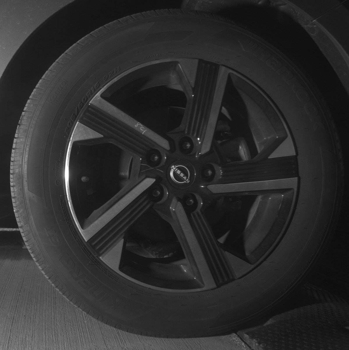 Used 2025 Nissan Sentra SV image 15