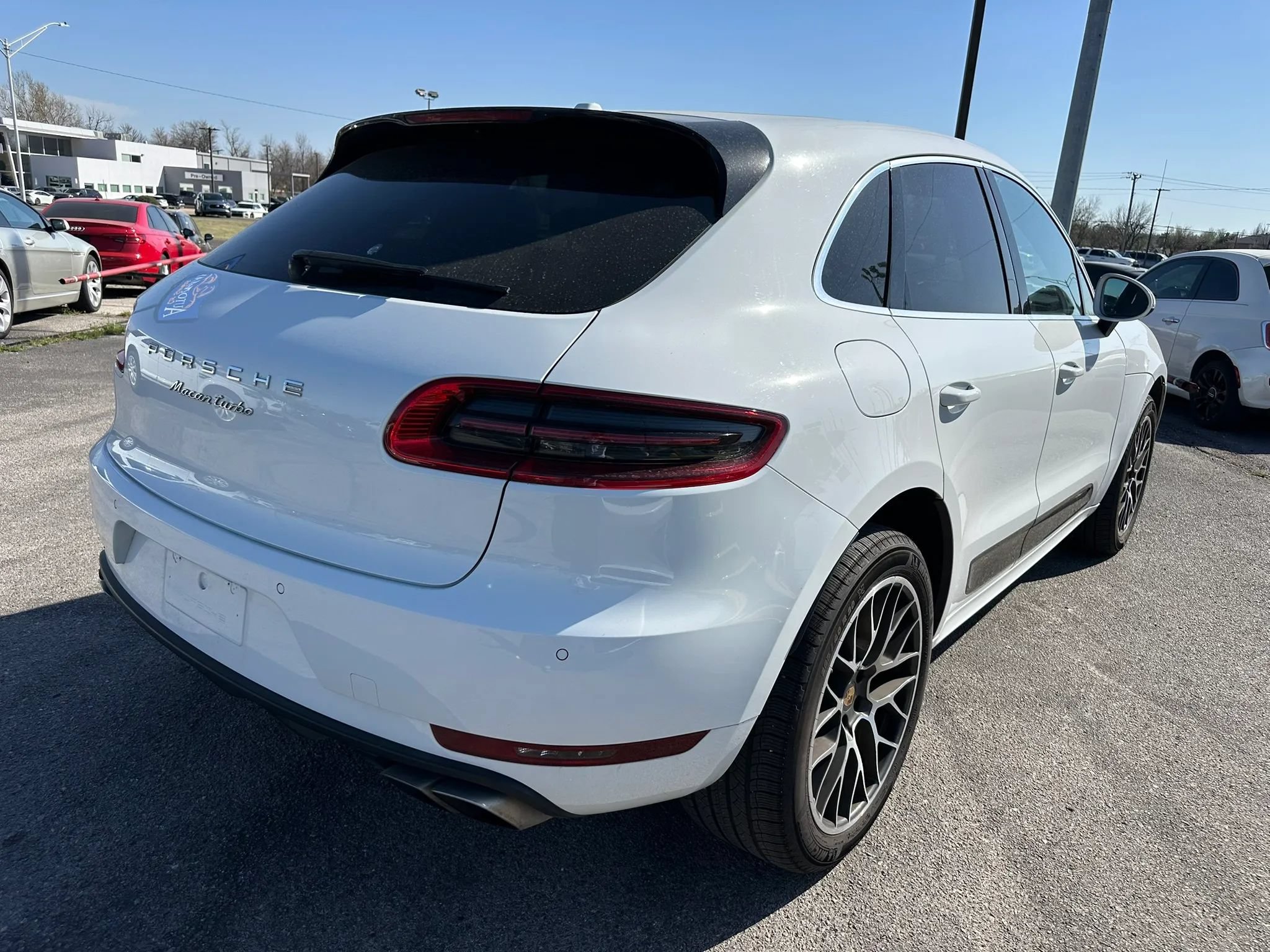 Used 2015 Porsche Macan Turbo AWD/4WD image 31