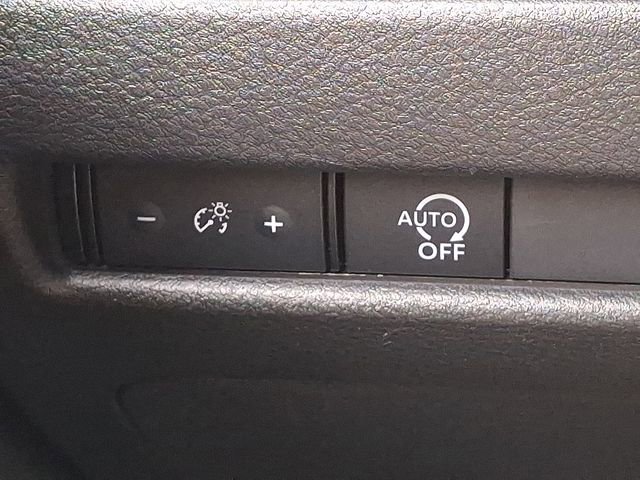 Used 2024 Nissan Rogue S image 23