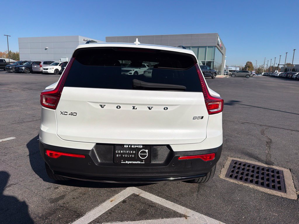 Used 2024 Volvo XC40 B5 Plus w/ Protection Package Premier AWD/4WD image 4