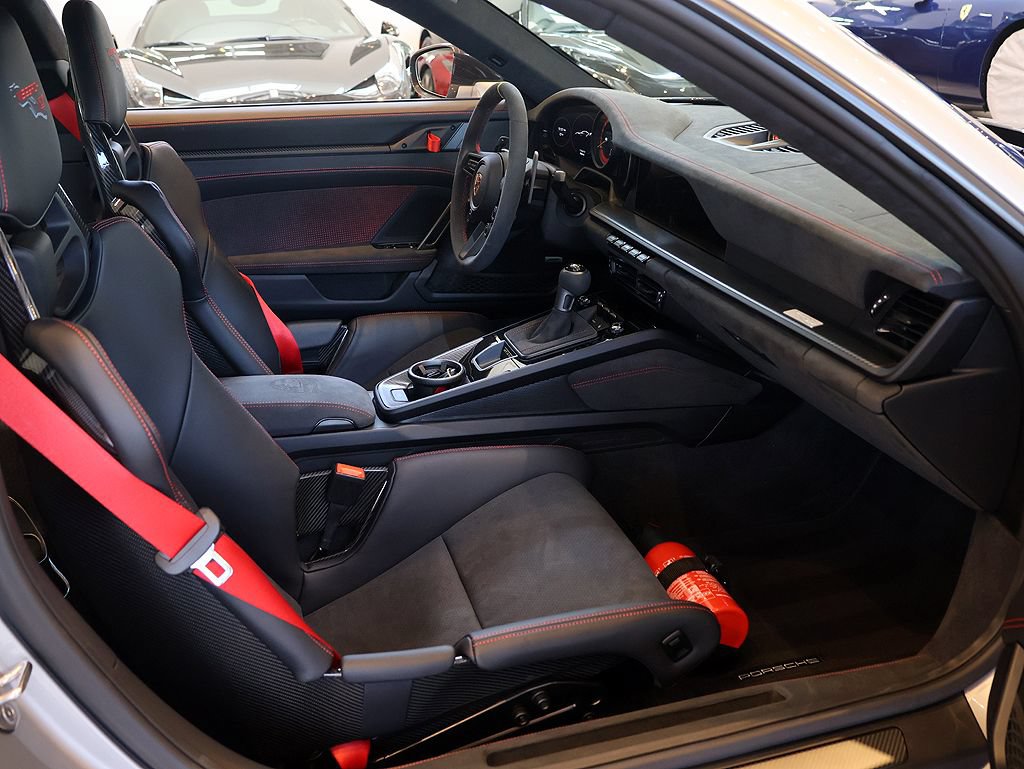 Used 2025 Porsche 911 GT3 RS RWD image 38
